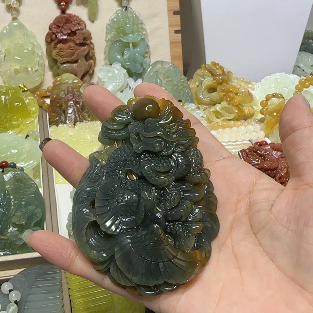 未镶嵌蛇纹石玉吊坠小****