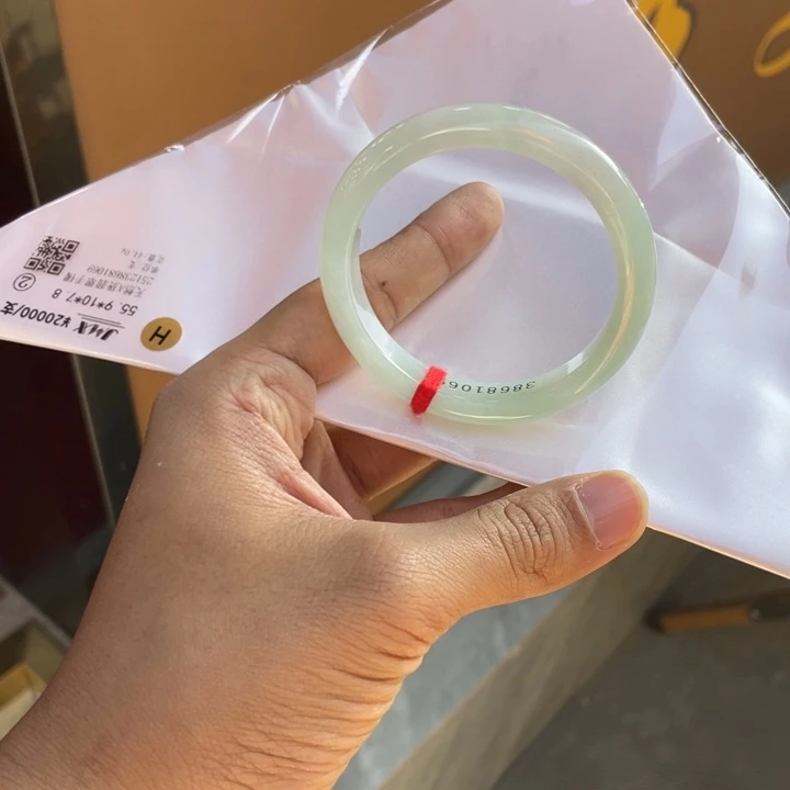 翡翠未镶嵌手镯缅甸翡翠手镯鉴赏期48小时