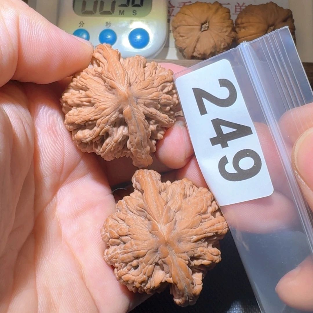把件文玩核桃虎头44