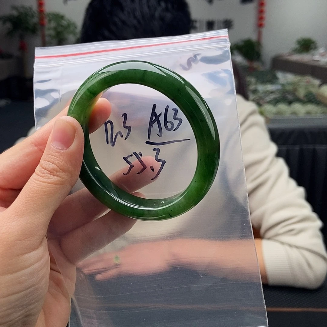 和田玉颜色多样性发拍一发一未镶嵌