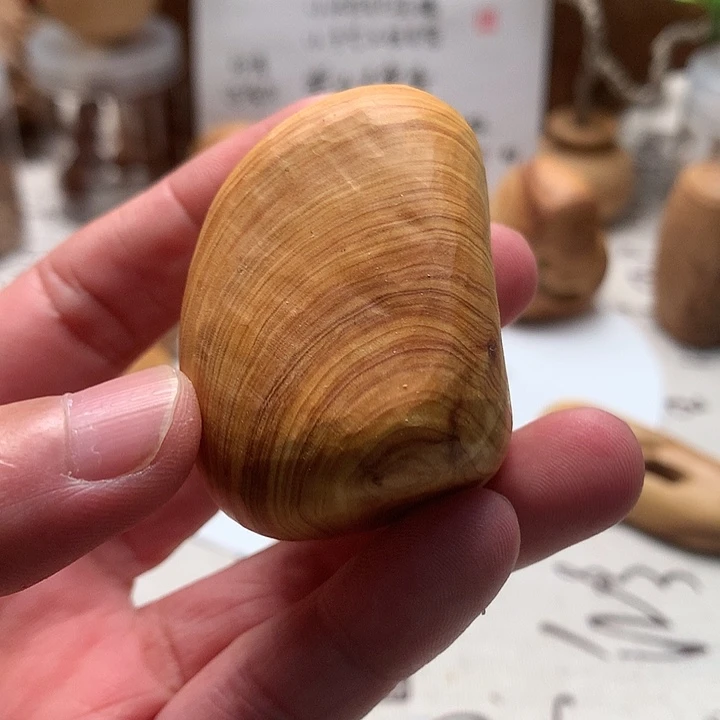 珏***珏檀香木原创小把件