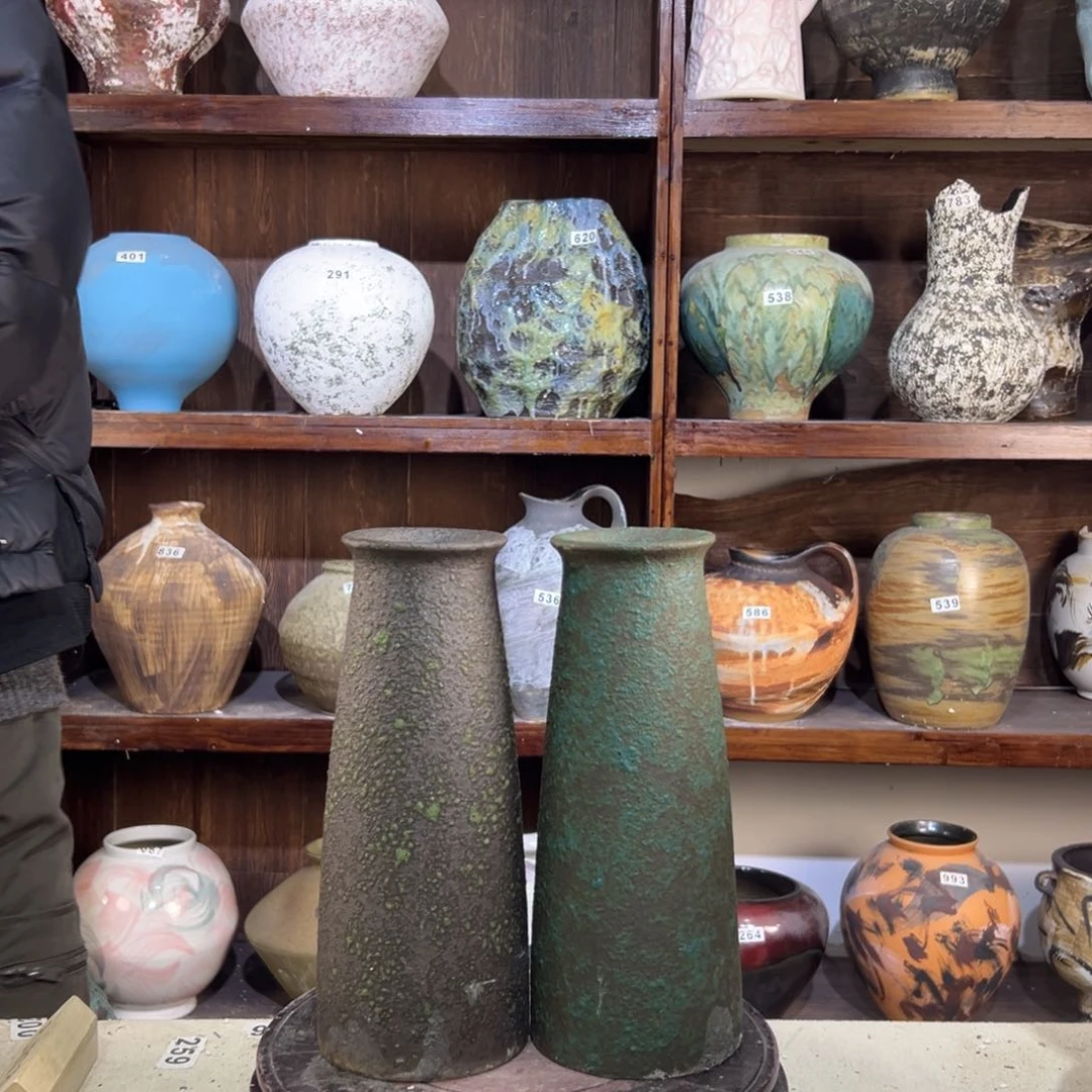 摆件628华庭街上釉面子女多