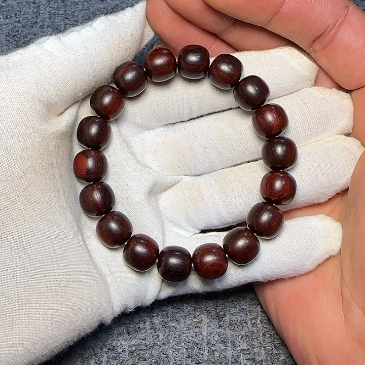 A***9檀香紫檀（小叶紫檀）全陈化老料把件串