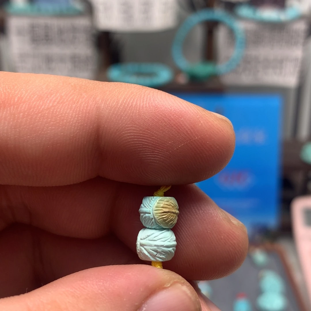 绿松石未镶嵌挂件