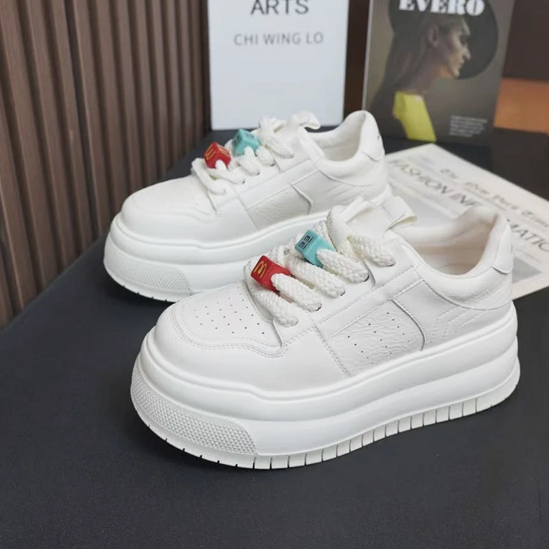 2025新款百搭小白鞋女厚底增高时尚休闲板鞋欧洲站同款潮流