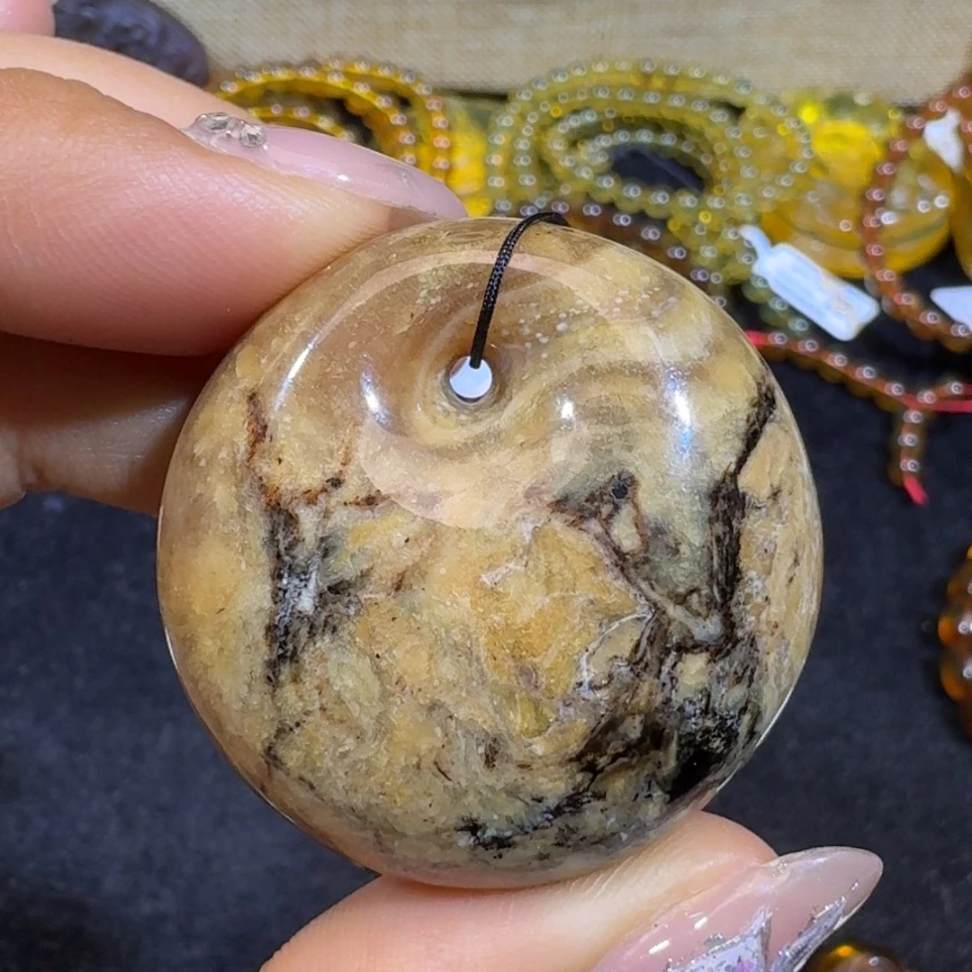 琥珀珠宝奇石未镶嵌根蜡公主扣