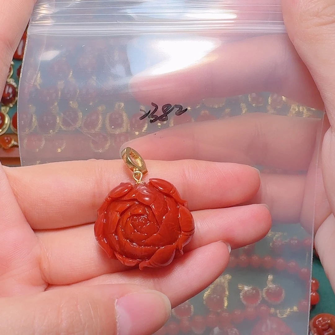 南红玛瑙未镶嵌吊坠