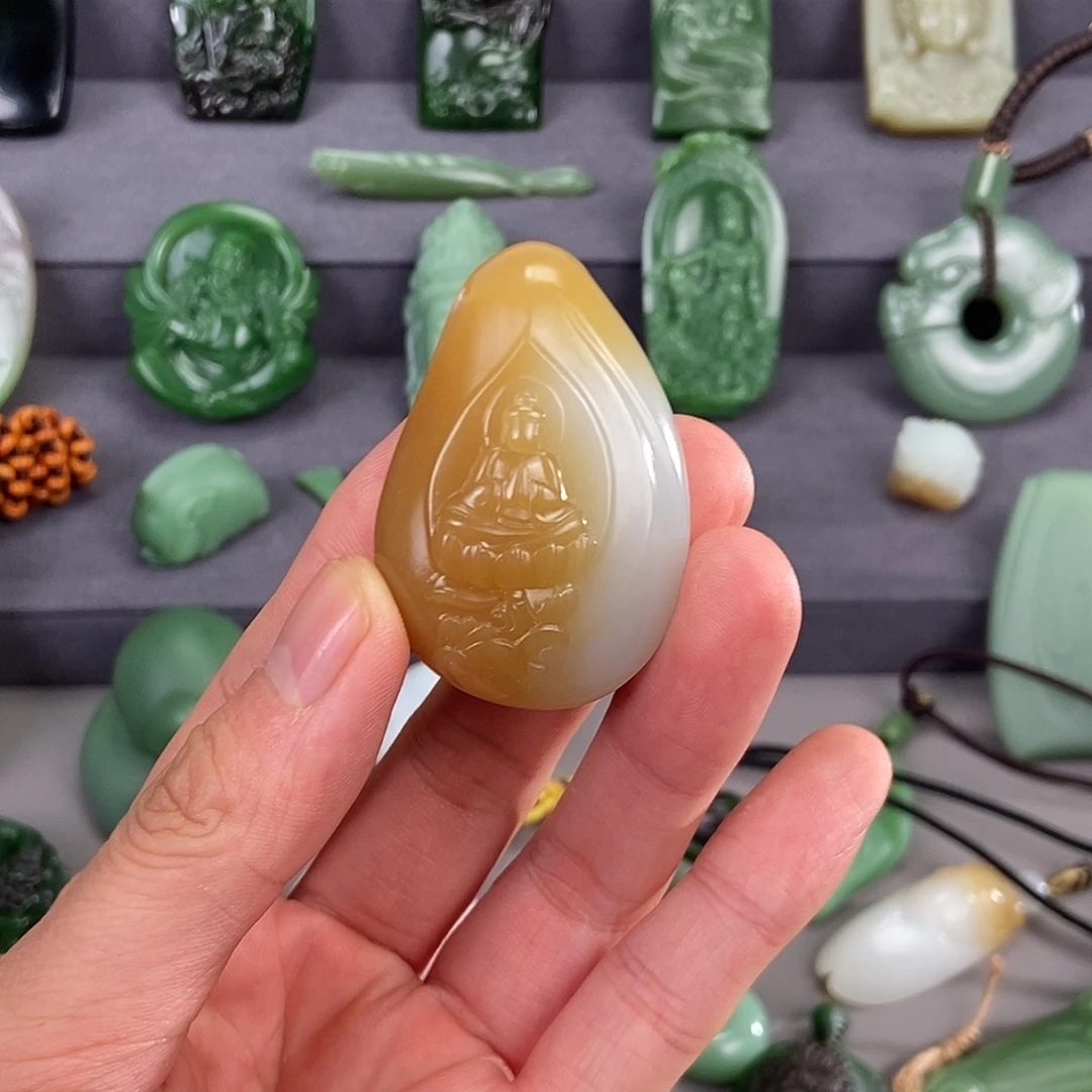 和田玉未镶嵌颈饰糖白无相佛