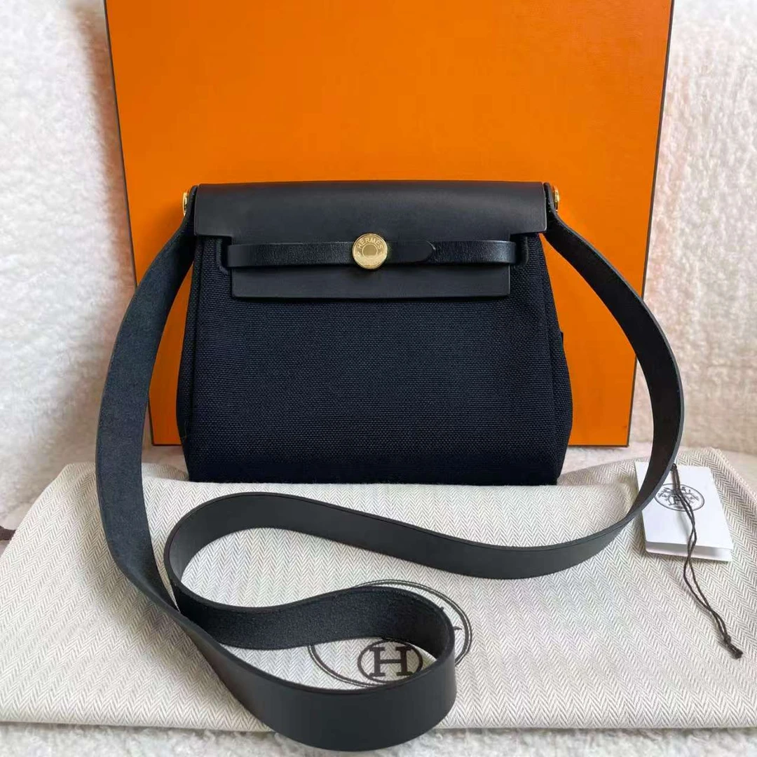99新 Hermes/爱马仕 黑金herbag mini /20049384/12期/代卖服务