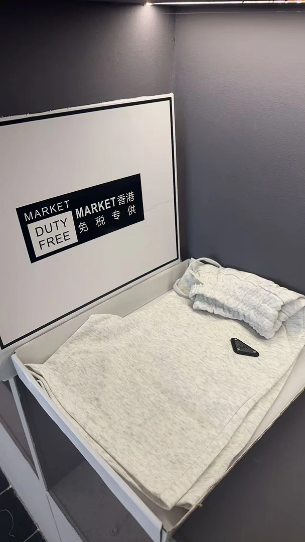 【小标倒三角】夏季微弹力运动短裤百搭高街