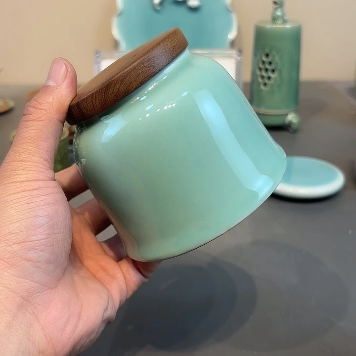 瓷片龙泉青瓷福利青瓷