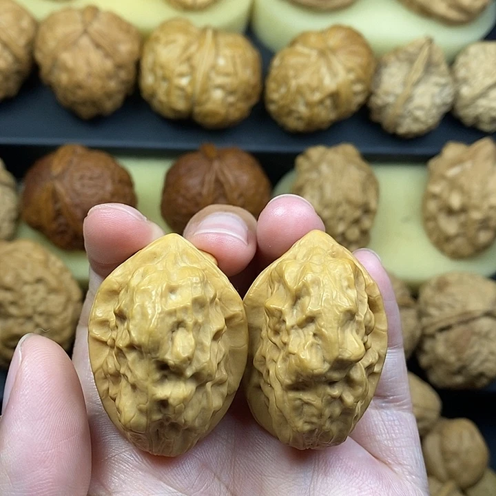 文玩核桃吊坠方天画戟37