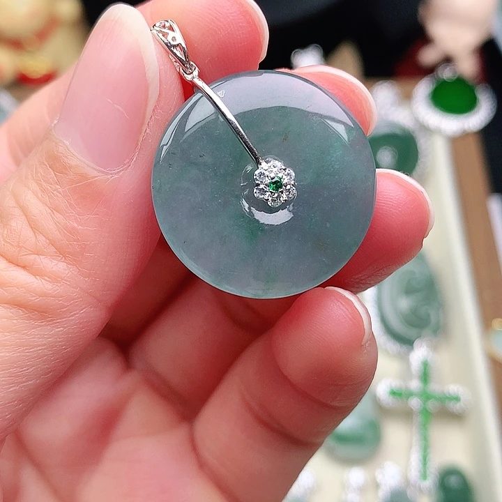 颈饰未镶嵌翡翠吊坠