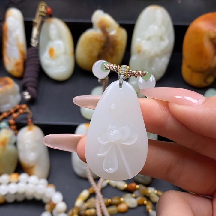 和田玉未镶嵌吊坠(不含链)