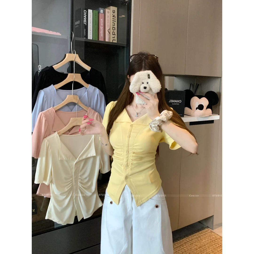 【又又】大码设计感捏褶翻领上衣女夏上新遮肚显瘦正肩短袖T恤