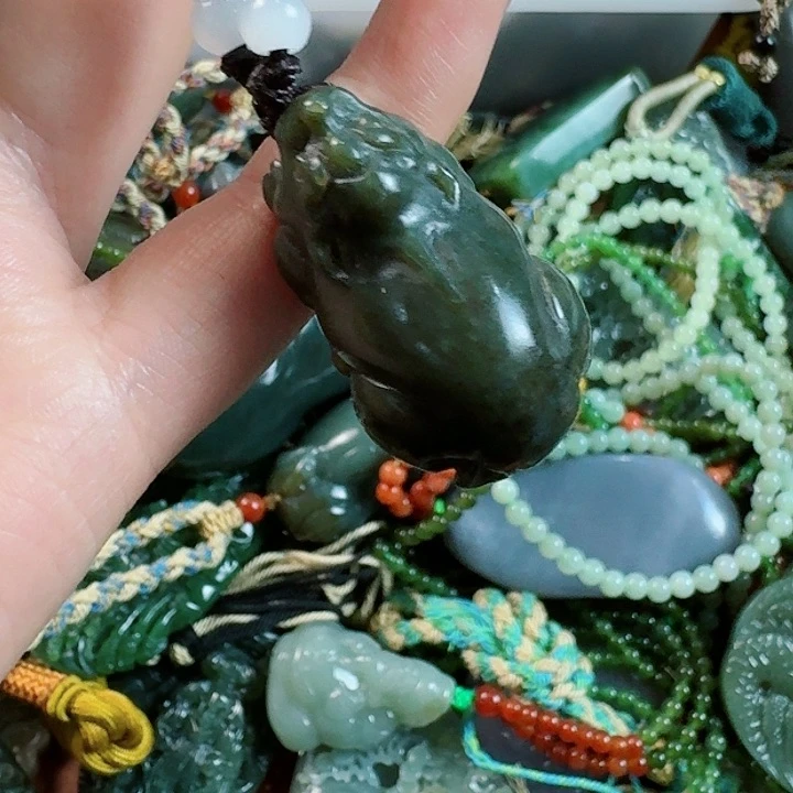 和田玉挂件未镶嵌