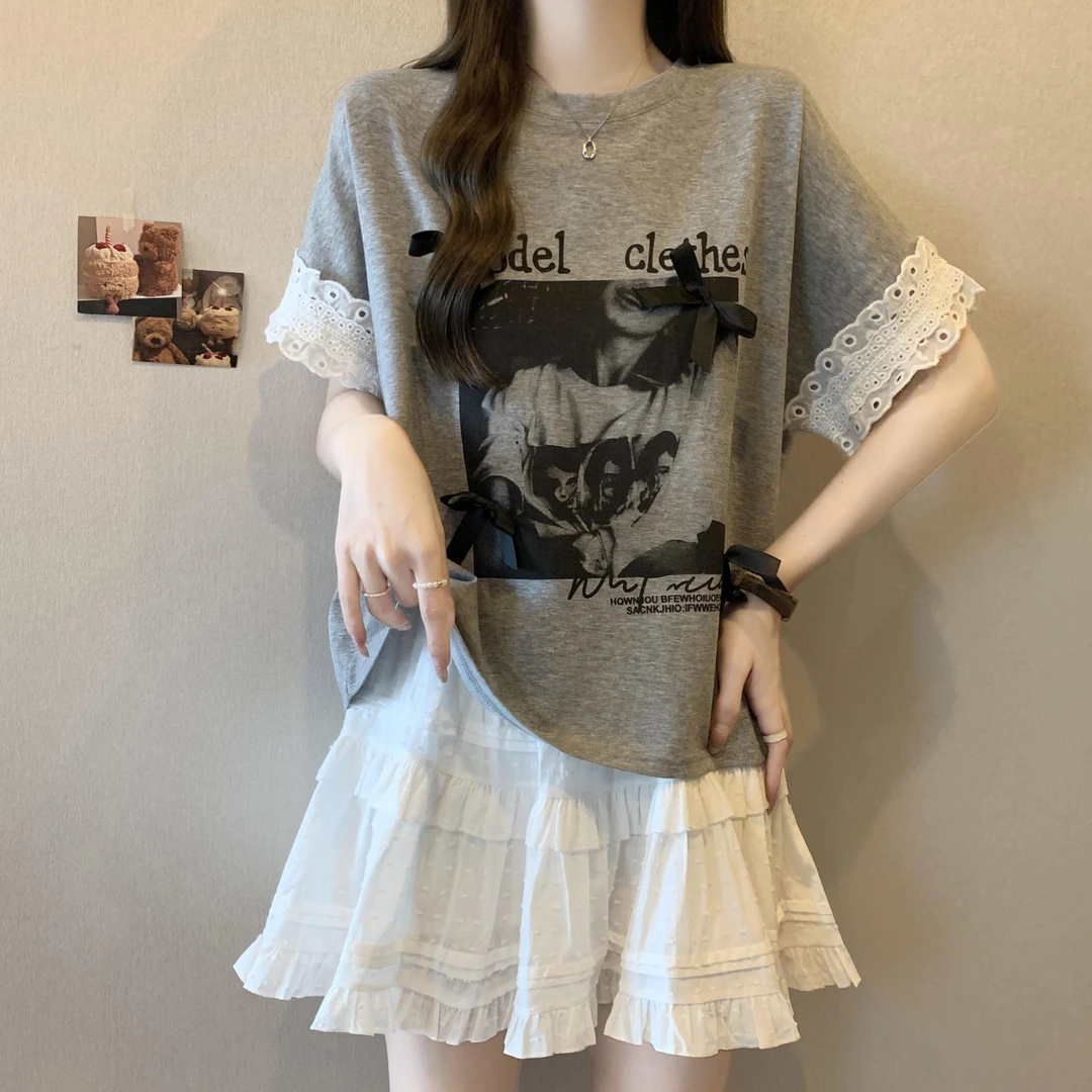 蕾丝拼接蝴蝶结灰色正肩短袖T恤女夏季大码胖mm宽松遮肚减龄上衣