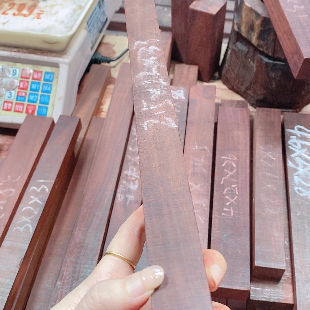 檀香紫檀（小叶紫檀）?****✨