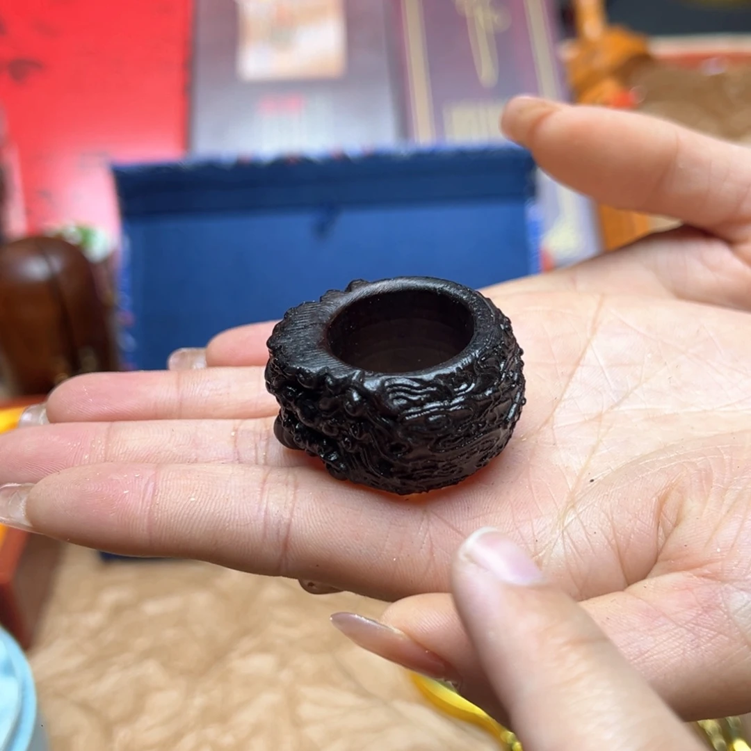 大叶紫檀（黑酸枝木类）