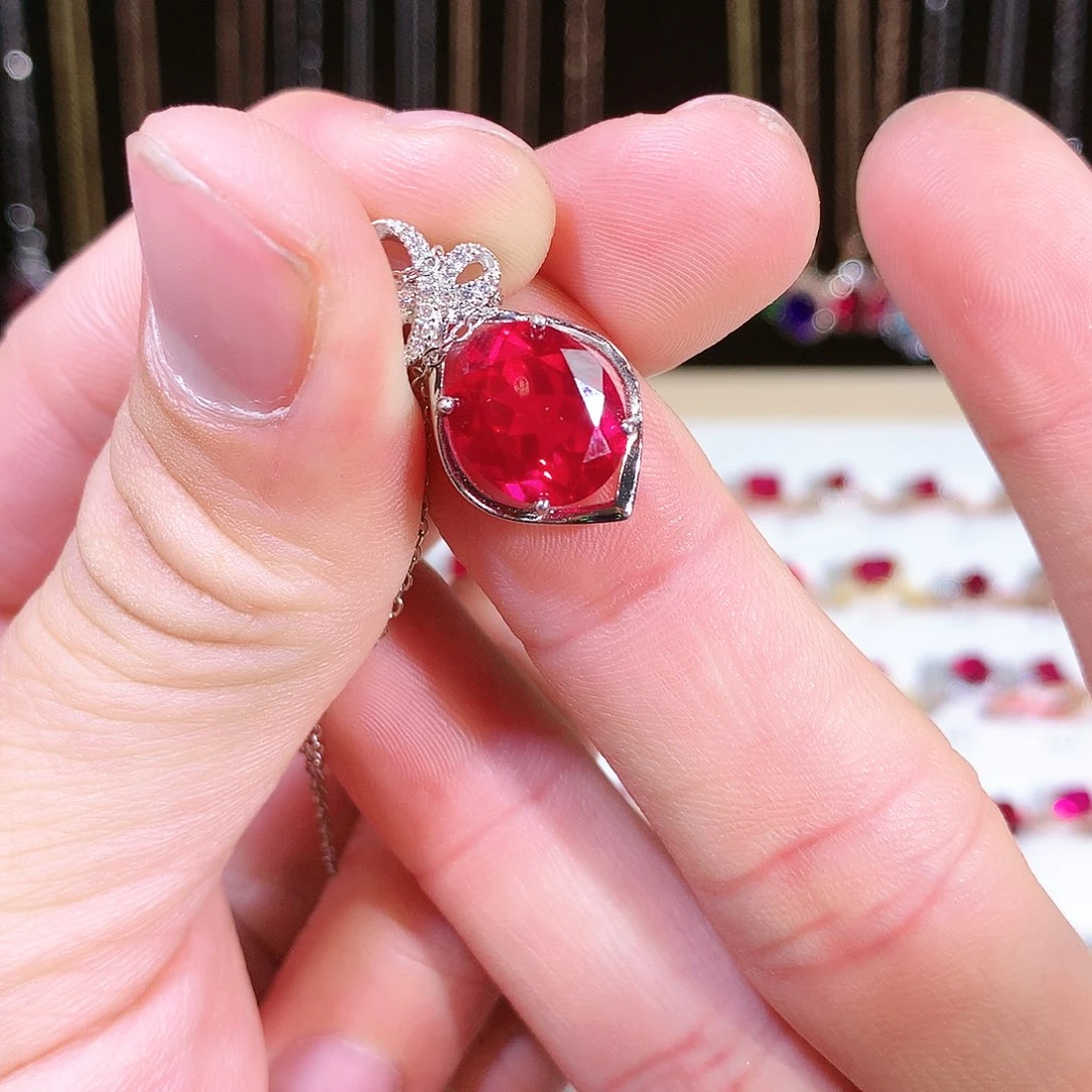 红宝石吊坠(赠链)银S925镶嵌