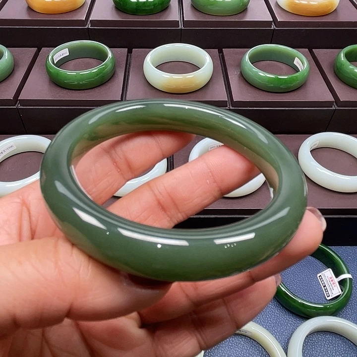 和田玉未镶嵌手镯5960