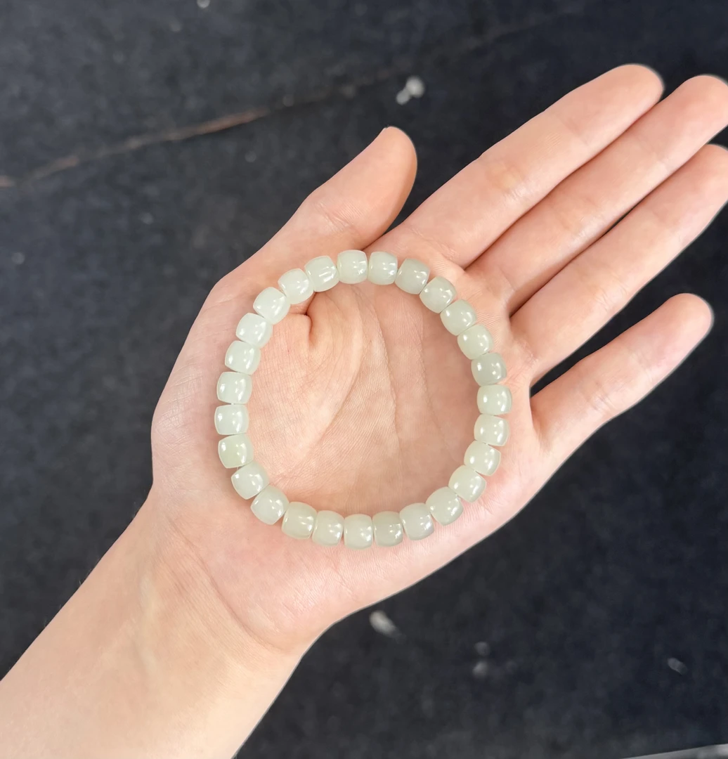 和田玉且末青白卡8直切单圈手串