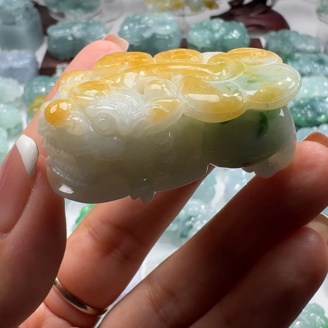熠***崽未镶嵌挂件翡翠貔貅