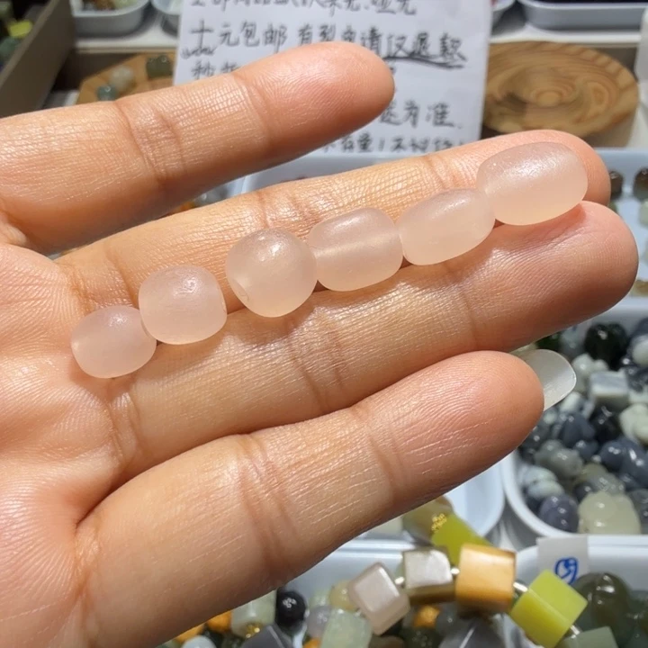 和田玉未镶嵌珠宝奇石