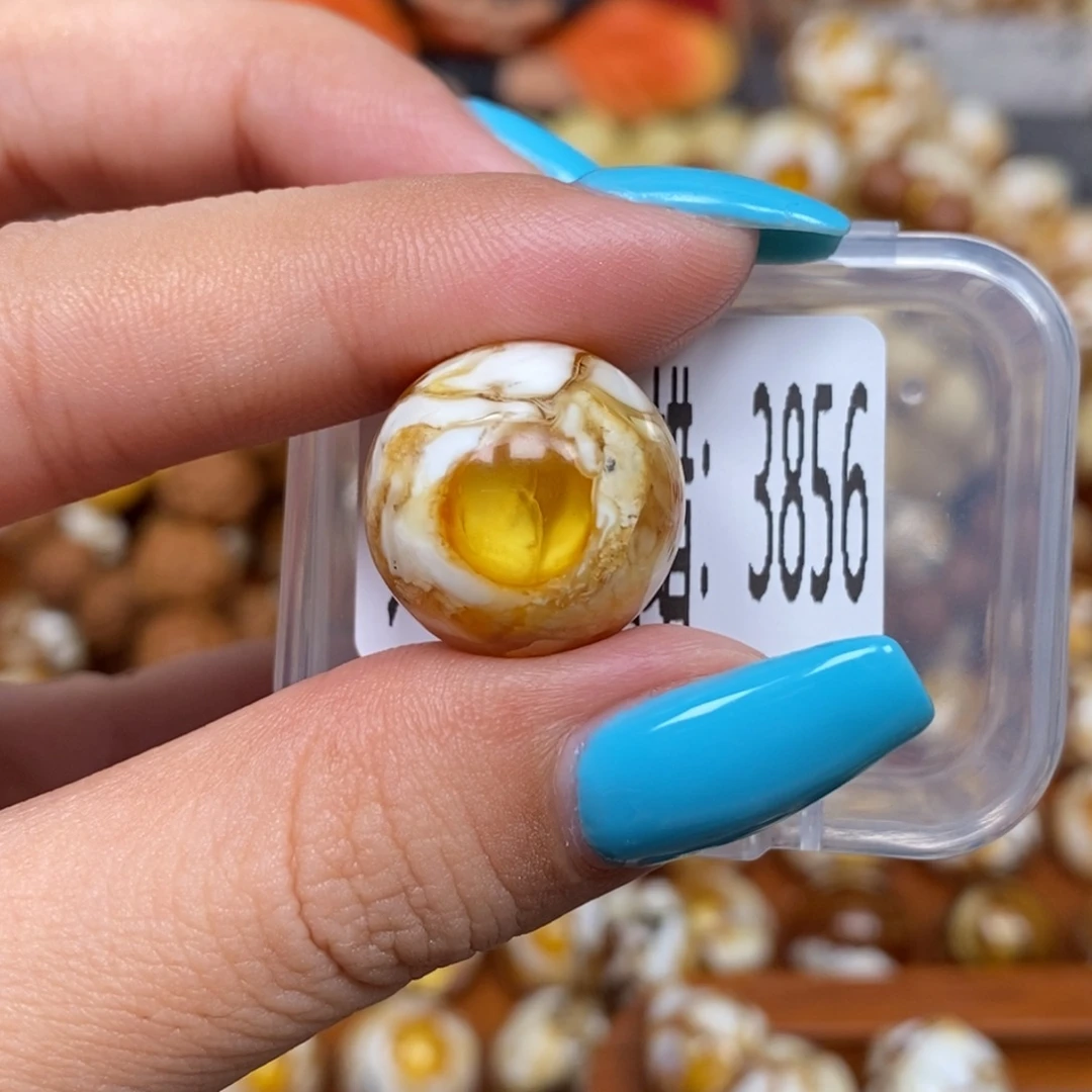 蜜蜡未镶嵌珠宝奇石3856