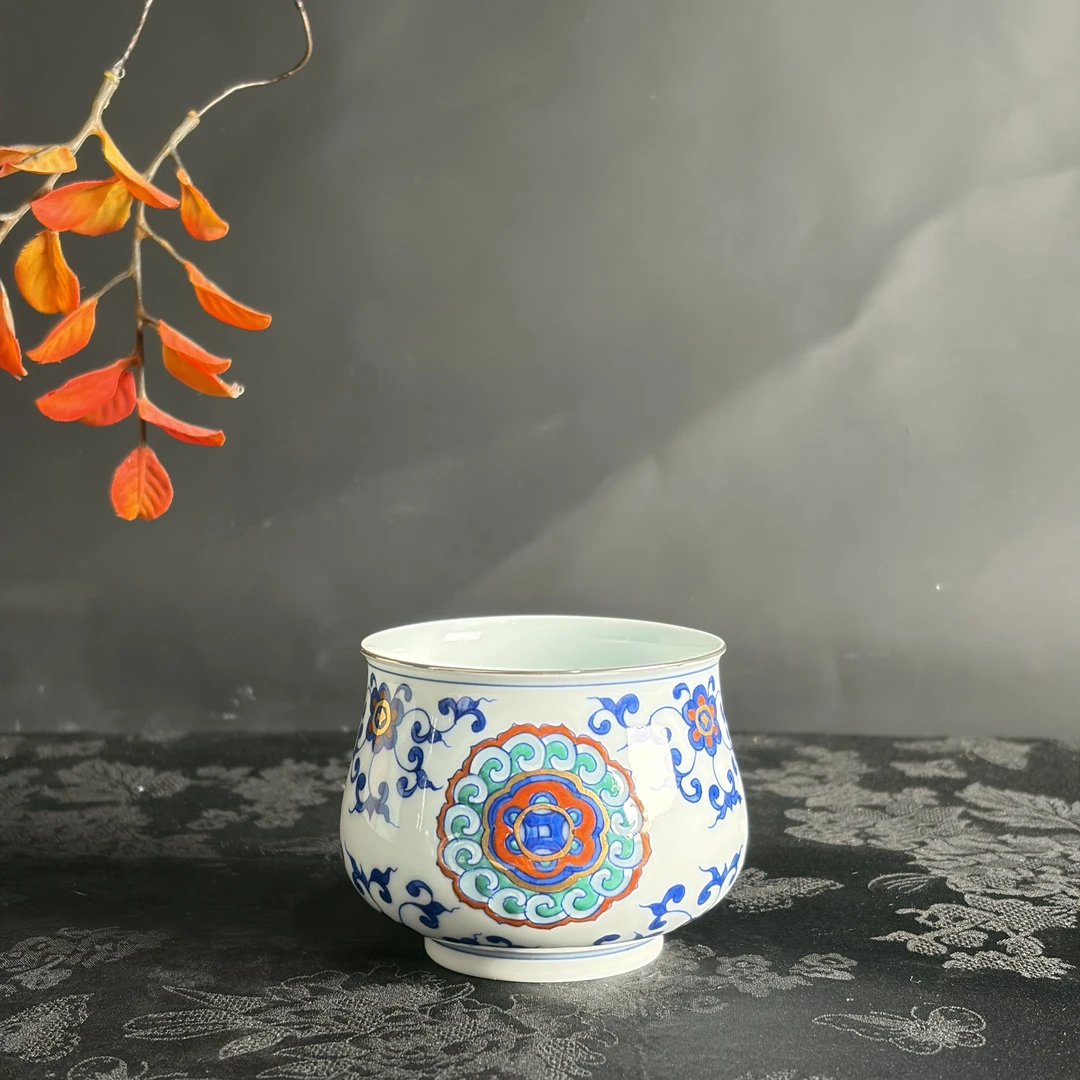 玲珑集 斗彩缠枝团花鎏银杯 LL366