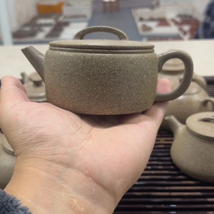 旺***下茶壶紫砂微瑕………………………………………………………………