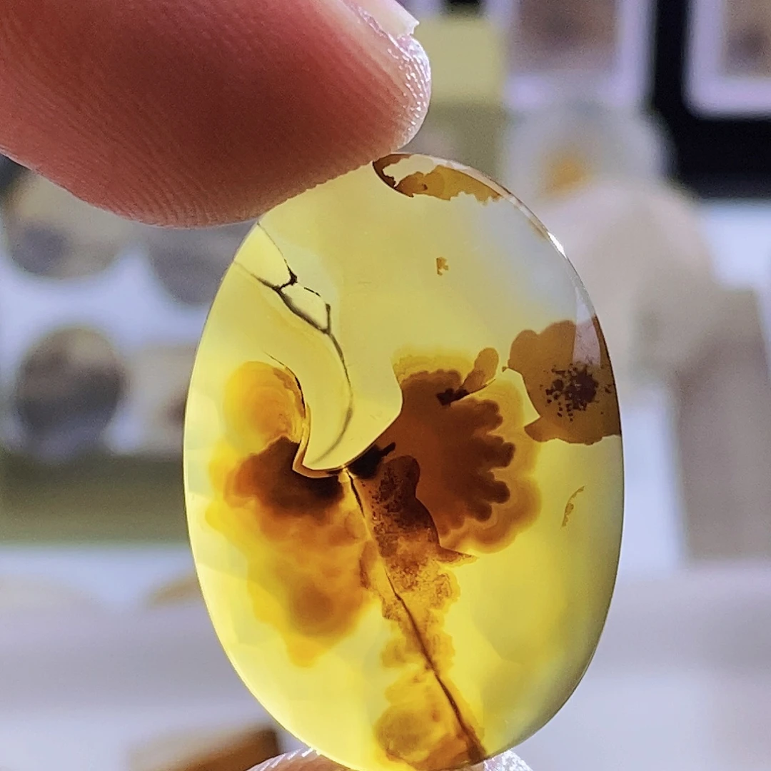 用***3玛瑙/玉髓未镶嵌吊坠(不含链)