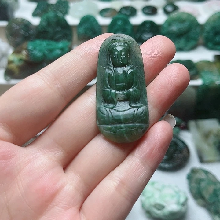 独山玉未镶嵌吊坠