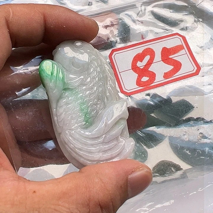 翡翠未镶嵌颈饰缅甸翡翠吊坠