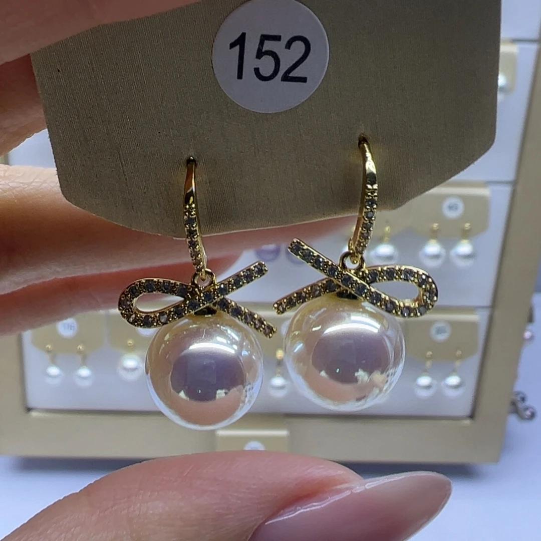 淡水珍珠耳饰未镶嵌