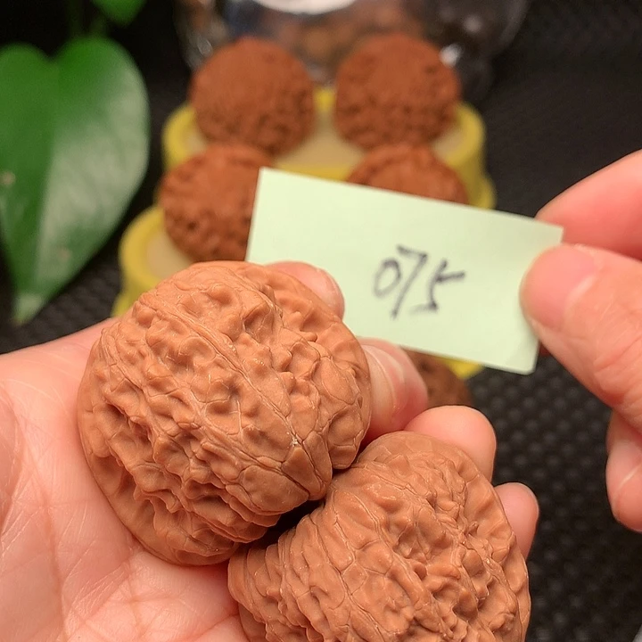【闪购商品】把件文玩核桃平谷凹底075