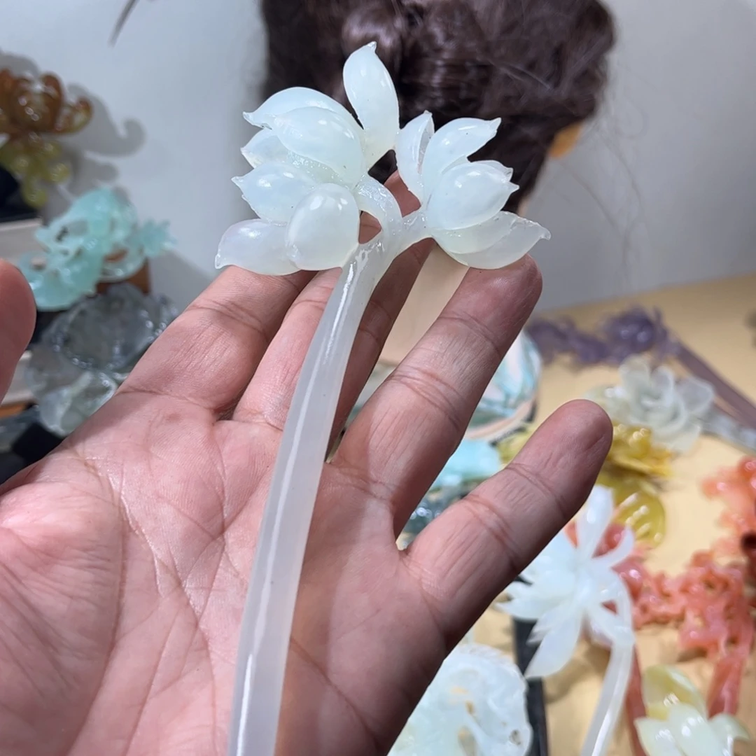 蛙***蛙蛇纹石玉未镶嵌发簪