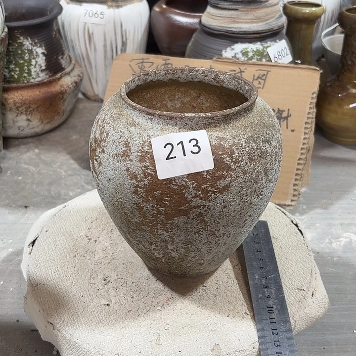 陶摆件高16，口9，瑕疵处理，有孔，213
