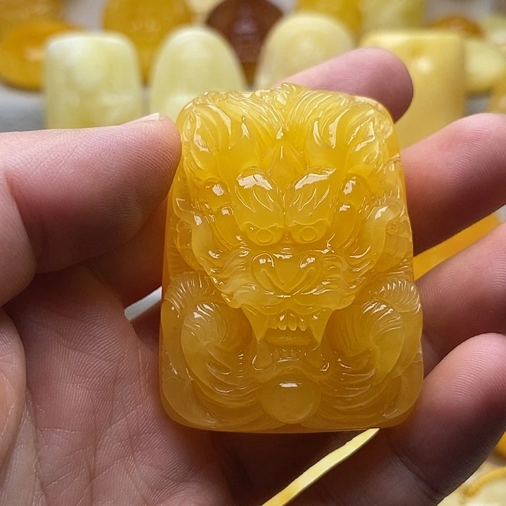 琥珀颈饰未镶嵌琥珀蜜蜡吊坠