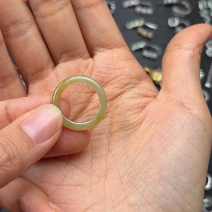 爱***沫翡翠银S925镶嵌耳饰