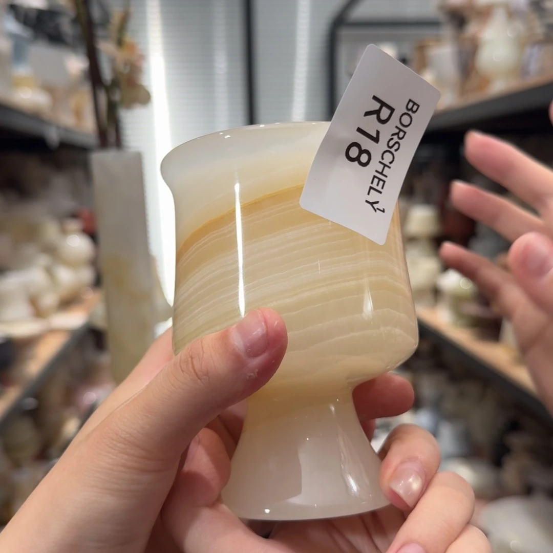 大理石R18。两个亿。