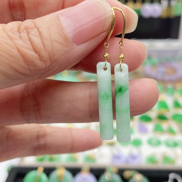 翡翠18K金镶嵌耳饰