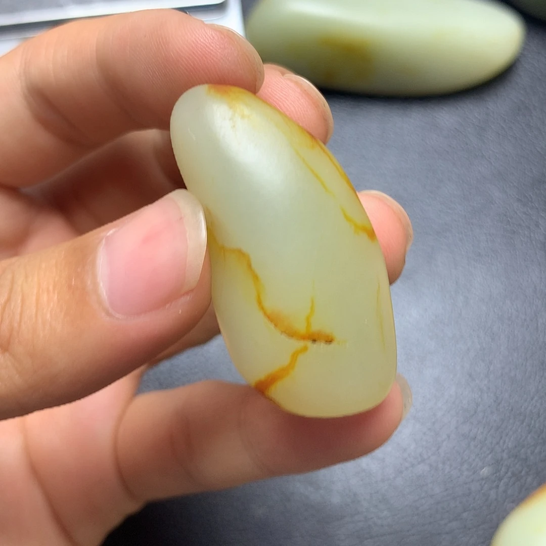 和田玉未镶嵌摆件