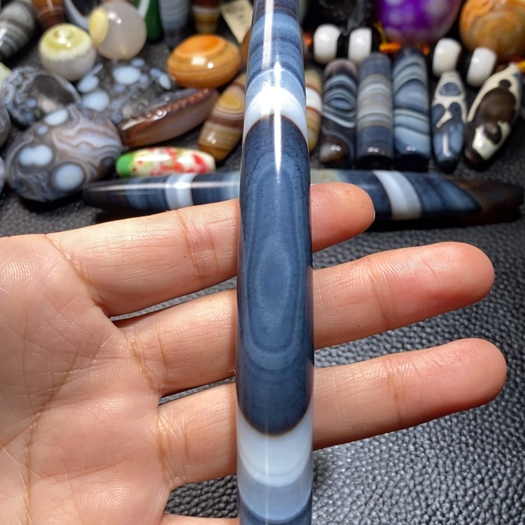 未镶嵌颈饰玛瑙/玉髓大****扬