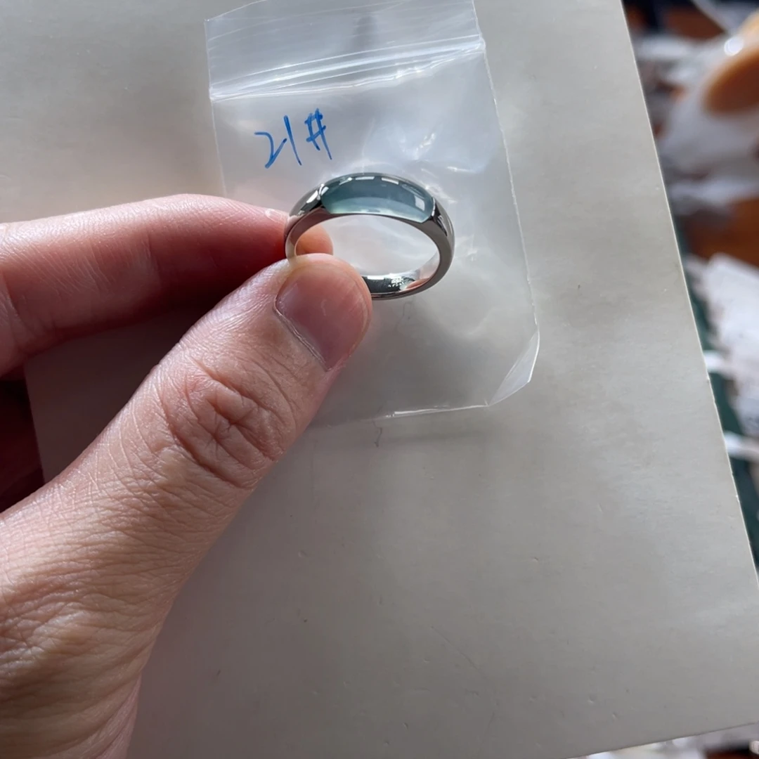 翡翠未镶嵌手镯21号