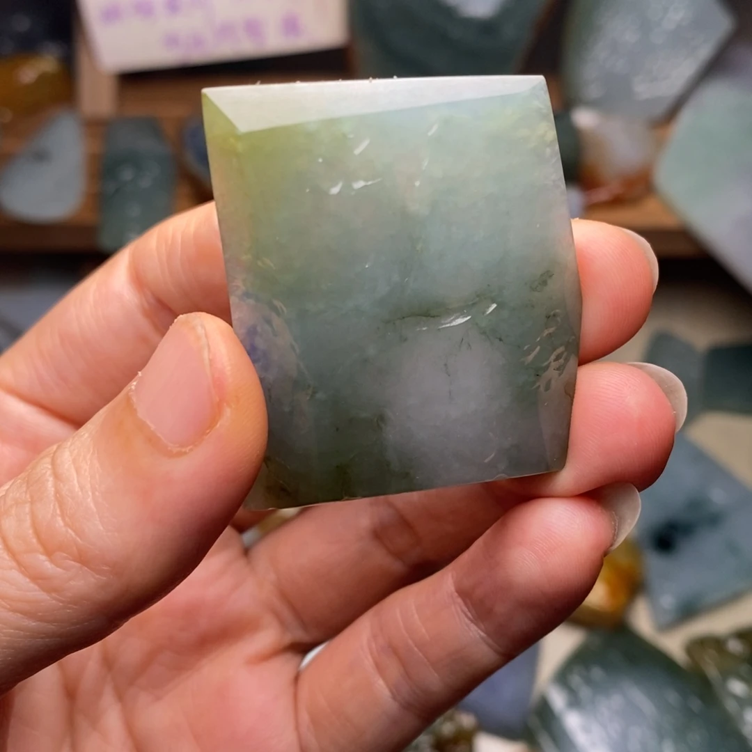 翡翠未镶嵌颈饰天然