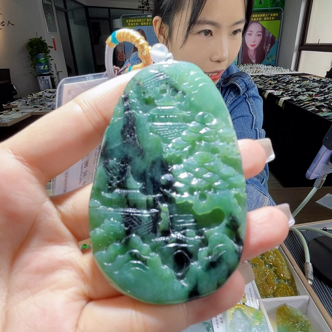 颈饰未镶嵌翡翠一个