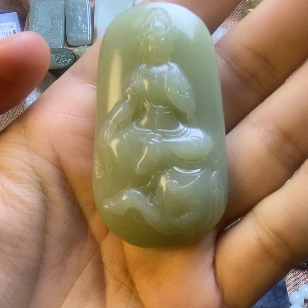 和田玉（糖玉）未镶嵌颈饰