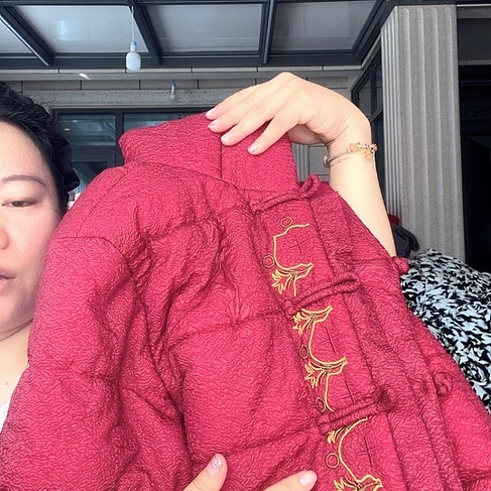 羊驼毛红色长款棉袄140以下