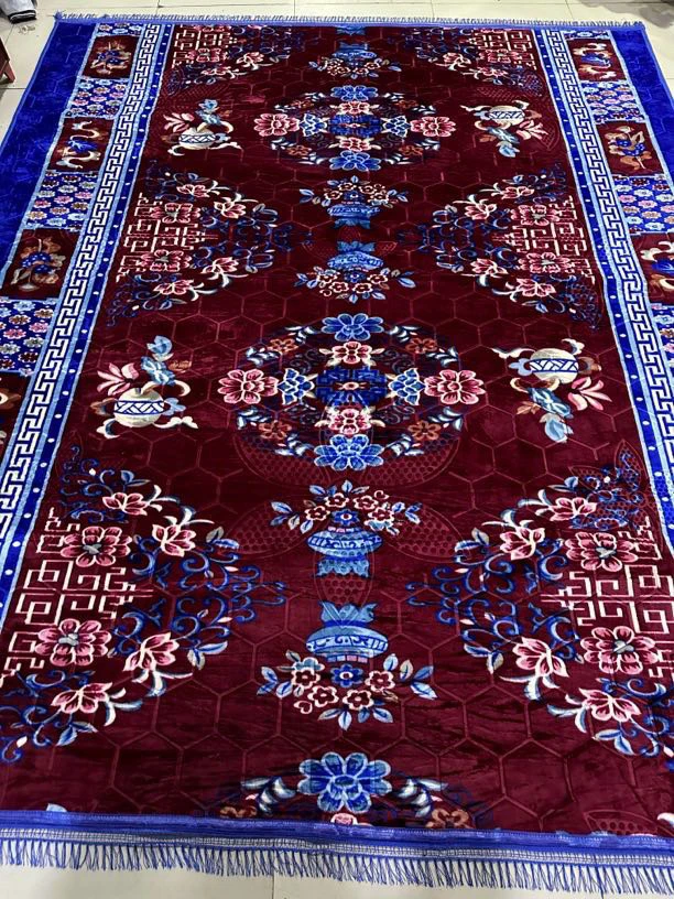 最新款 耐脏的特点 地毯红 金丝绒地毯 家用卧室加绒欧式加厚防滑